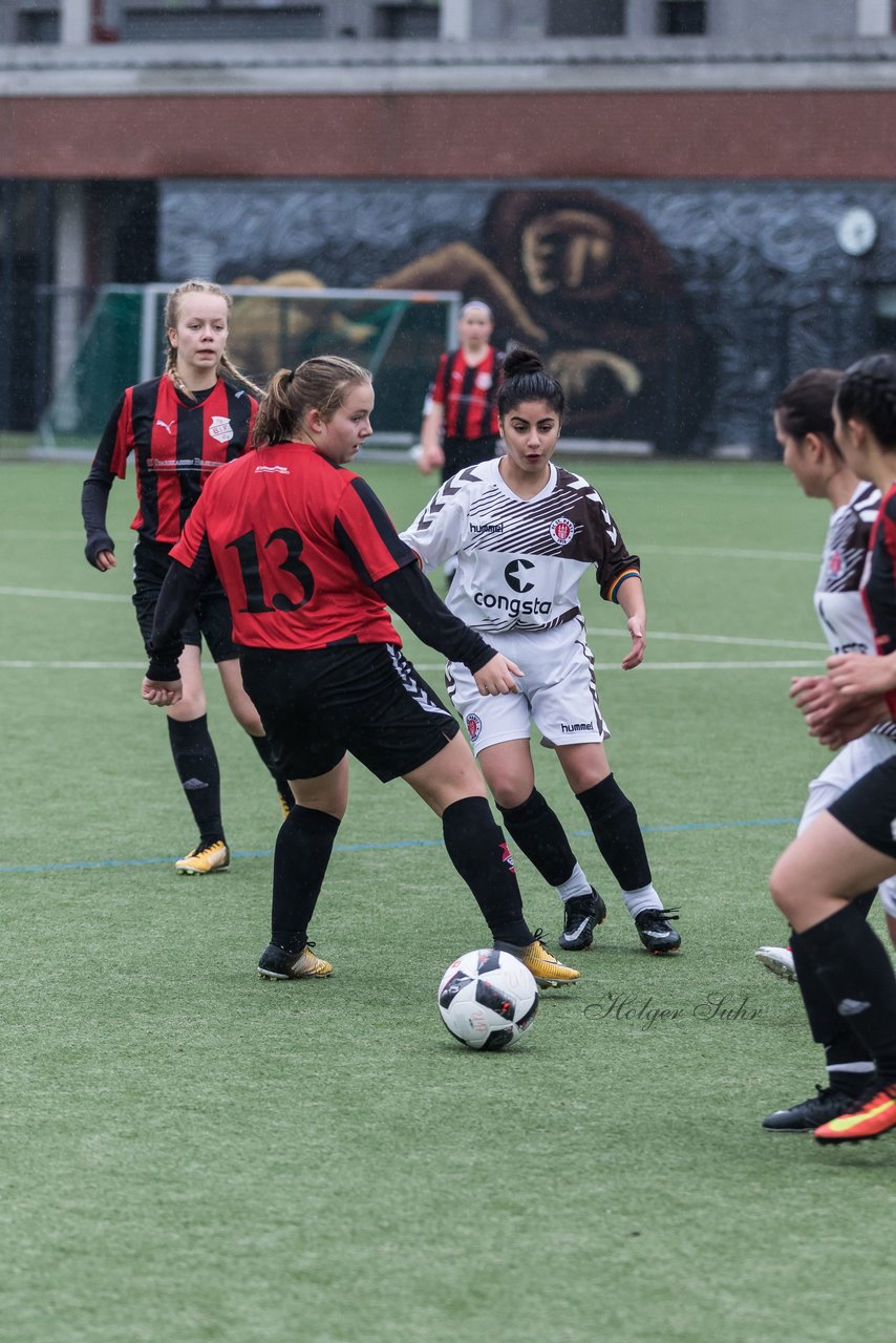 Bild 88 - B-Juniorinnen FC St.Pauli . Braedstrup IF : Ergebnis: 4:1